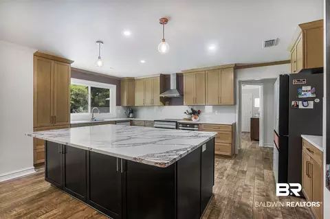 Kitchen - 11902 County Road 97, Elberta, AL 36530 photo 2 of 4