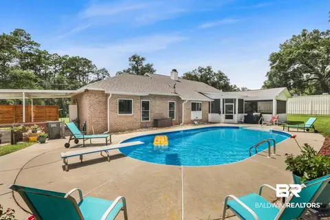 Exterior - 11902 County Road 97, Elberta, AL 36530 photo 2 of 11