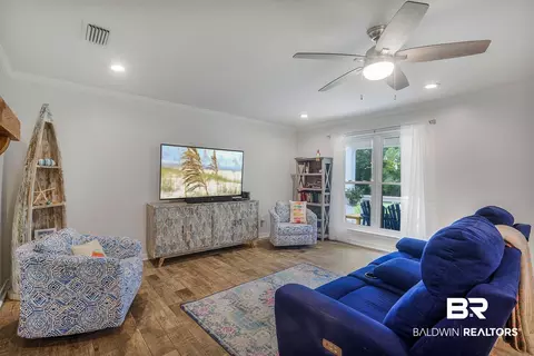 Living - 11902 County Road 97, Elberta, AL 36530 photo 1 of 2