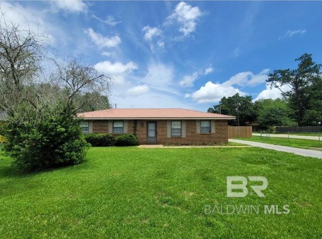 200 W Sycamore Ave, Foley, AL 36535