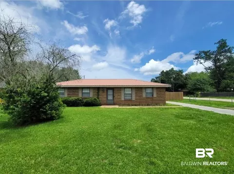 200 W Sycamore Ave, Foley, AL 36535