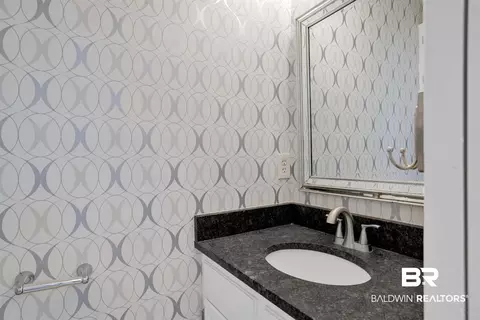 Bath - 2127 Ryegate Ct, Mobile, AL 36693 photo 1 of 7