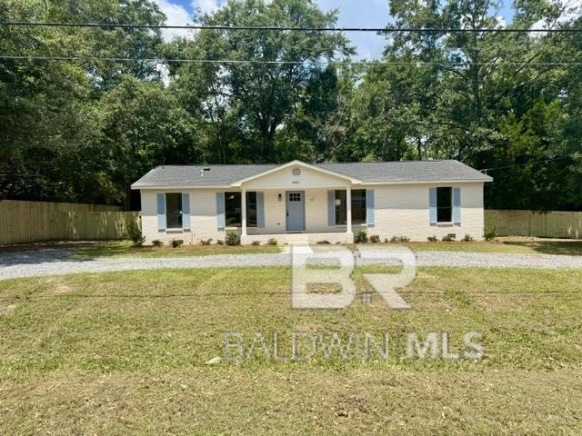 9481 Pinewood Ave, Elberta, AL 36530
