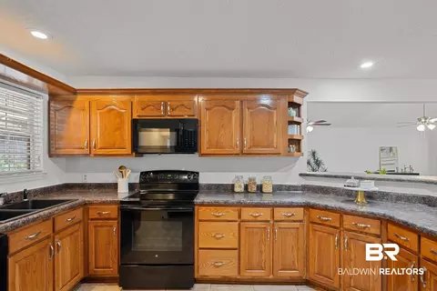 Kitchen - 201 Maplewood Loop, Daphne, AL 36526 photo 2 of 3