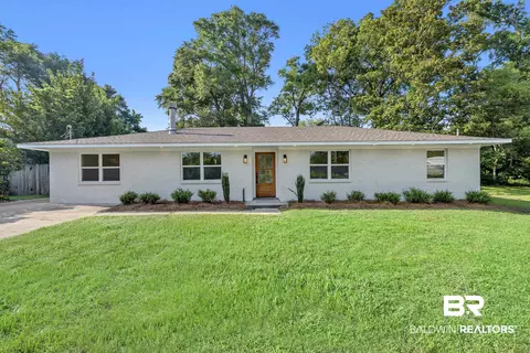 29 Paddock Dr, Fairhope, AL 36532
