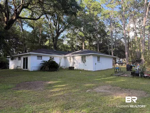 Exterior - 1401 Forest Ridge Rd, Mobile, AL 36618 photo 3 of 5