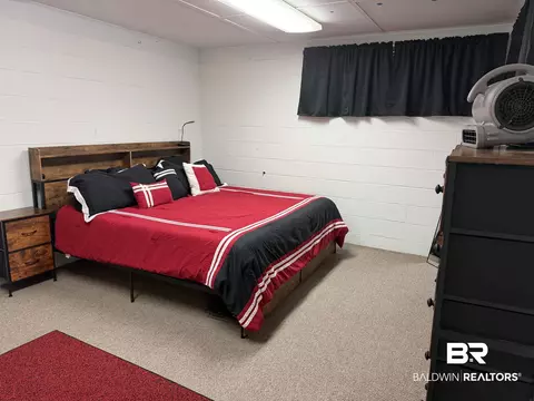 Bedroom - 1401 Forest Ridge Rd, Mobile, AL 36618 photo 1 of 3