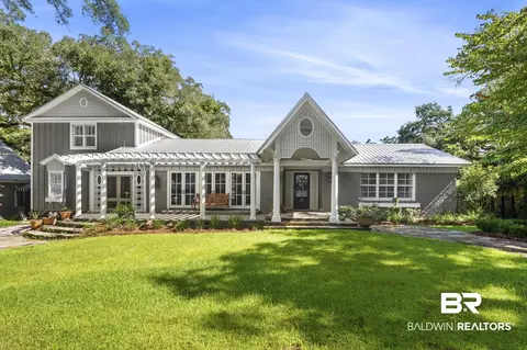 113 Atkinson Ln, Fairhope, AL 36532