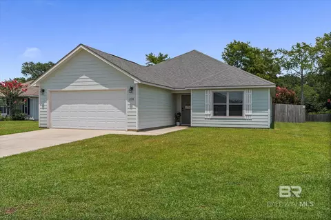 218 Lakefront Cir, Summerdale, AL 36580
