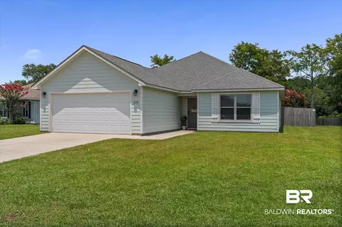 218 Lakefront Cir, Summerdale, AL 36580