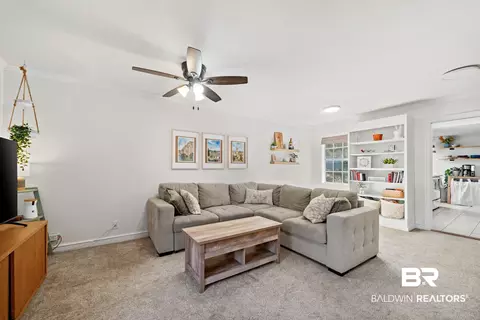 Other - 205 Pinehill Dr, Mobile, AL 36606 photo 2 of 10