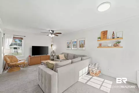 Other - 205 Pinehill Dr, Mobile, AL 36606 photo 4 of 10