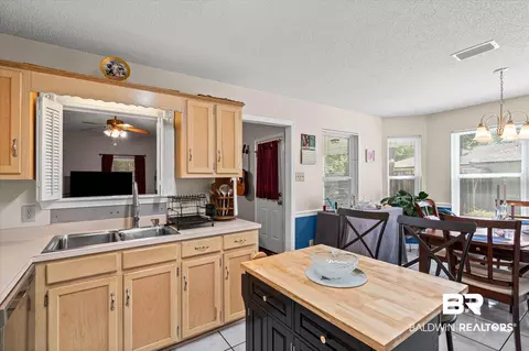 Kitchen - 121 Dunbar Loop, Daphne, AL 36526 photo 2 of 2