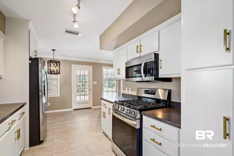 2758 Brevard Dr, Mobile, AL 36606 photo 9