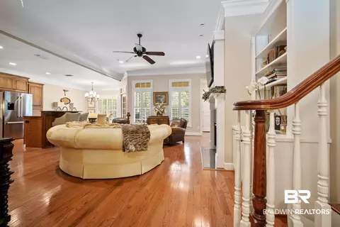 Entry Way - 2805 Grant St, Mobile, AL 36606 photo 2 of 2