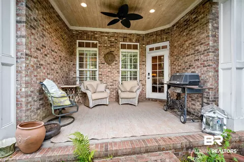 Exterior - 2805 Grant St, Mobile, AL 36606 photo 2 of 6
