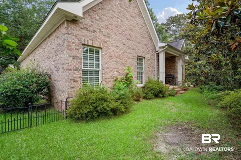 Exterior - 2805 Grant St, Mobile, AL 36606 photo 3 of 6