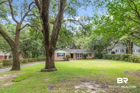3909 Hillcrest Ln, Mobile, AL 36693 photo 5