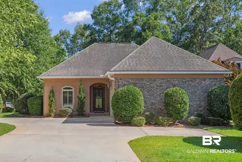 103 N North Creek Cir, Fairhope, AL 36532