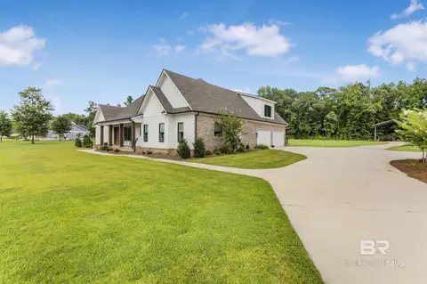 7530 Anglers Trl, Bay Minette, AL 36507