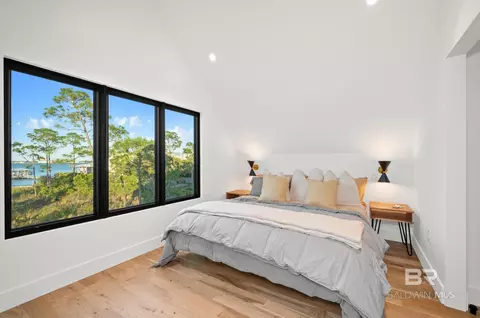 Bedroom - 33349 River Rd, Orange Beach, AL 36561 photo 3 of 5