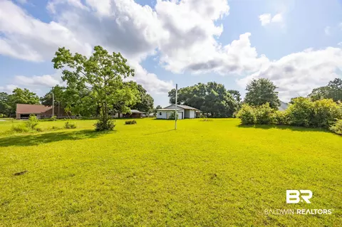 Exterior - 9596 Hildreth Dr, Perdido Beach, AL 36530 photo 14 of 18