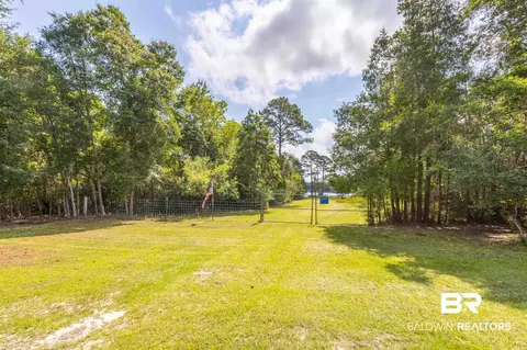Exterior - 9596 Hildreth Dr, Perdido Beach, AL 36530 photo 15 of 18