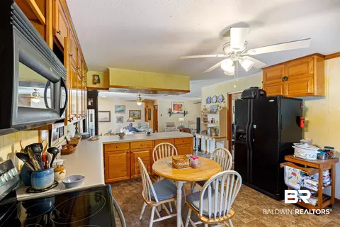 Kitchen - 9596 Hildreth Dr, Perdido Beach, AL 36530 photo 1 of 4