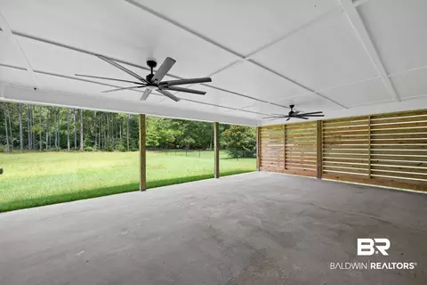 Exterior - 9427 Hammock Rd, Elberta, AL 36530 photo 5 of 11