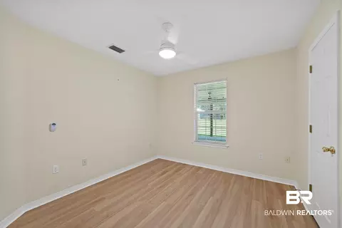 Bedroom - 9427 Hammock Rd, Elberta, AL 36530 photo 2 of 2