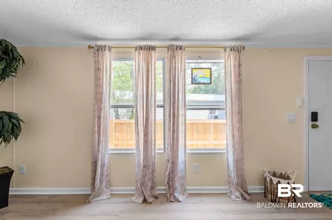 Living - 25231 Pompano Dr, Elberta, AL 36530 photo 4 of 4
