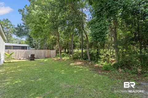 Exterior - 25231 Pompano Dr, Elberta, AL 36530 photo 9 of 13
