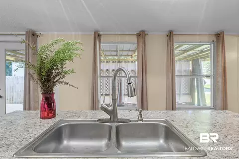 Kitchen - 25231 Pompano Dr, Elberta, AL 36530 photo 7 of 7