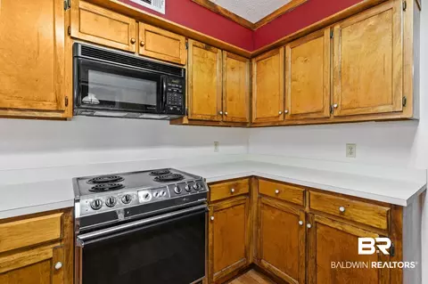 Kitchen - 110 Iris Cir, Daphne, AL 36526 photo 5 of 6