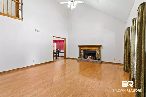 Living - 110 Iris Cir, Daphne, AL 36526 photo 1 of 4