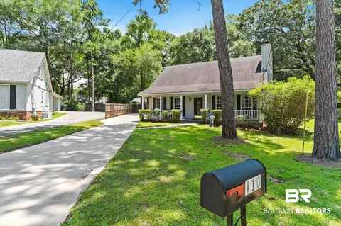 Exterior - 110 Iris Cir, Daphne, AL 36526 photo 4 of 22
