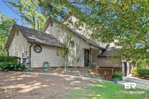 54 Lake Shore Dr, Daphne, AL 36526