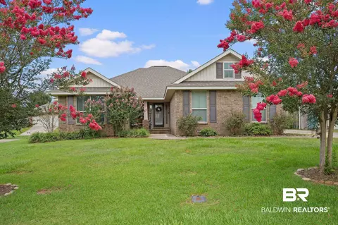 204 Farringdon Blvd, Fairhope, AL 36532