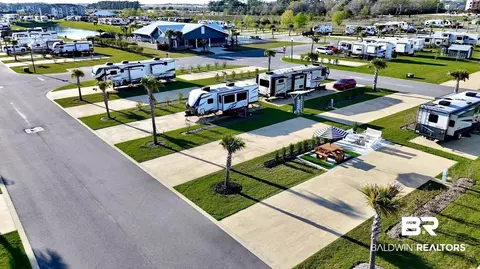 822 Vacation Cir, Foley, AL 36535