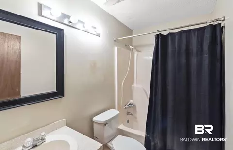 Bath - 34750 Oak Ln, Stapleton, AL 36578 photo 1 of 2