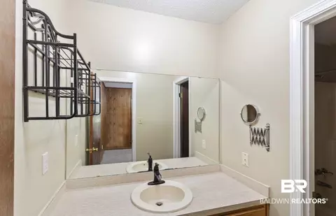Bath - 34750 Oak Ln, Stapleton, AL 36578 photo 2 of 2