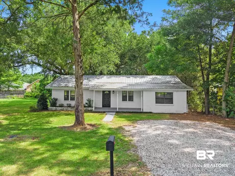 415 Forester Ave, Fairhope, AL 36532