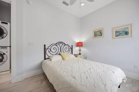 Bedroom - 11901 Gateway Dr, Elberta, AL 36530 photo 2 of 3