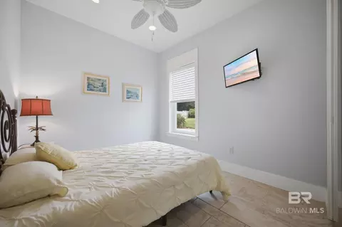Bedroom - 11901 Gateway Dr, Elberta, AL 36530 photo 1 of 3