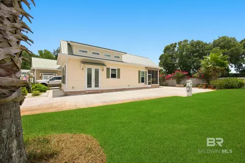 Exterior - 11901 Gateway Dr, Elberta, AL 36530 photo 3 of 12