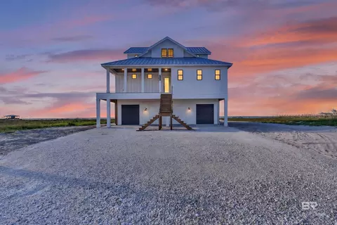 2642 Bienville Blvd, Dauphin Island, AL 36528