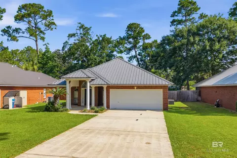 410 Dolphin Ave, Gulf Shores, AL 36542
