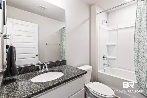 Bath - 8238 Irwin Loop, Daphne, AL 36526 photo 2 of 2