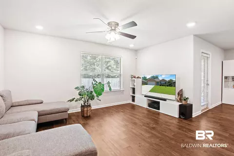 Living - 8238 Irwin Loop, Daphne, AL 36526 photo 2 of 2