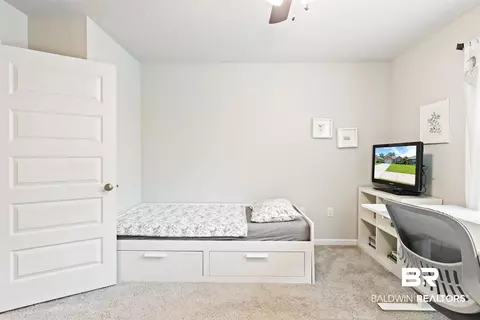 Bedroom - 8238 Irwin Loop, Daphne, AL 36526 photo 5 of 6